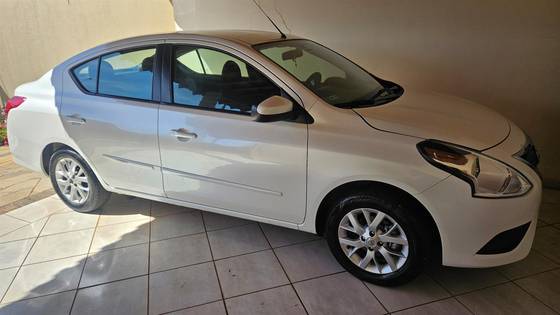 NISSAN VERSA 1.0 12V FLEX S 4P MANUAL NISSAN VERSA 1.0 12V FLEX S 4P MANUAL